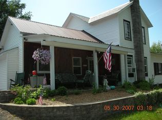 212 Oak St, Corinth, NY 12822