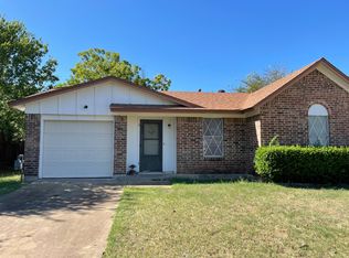 1418 Laurel Ln, Cleburne, TX 76033