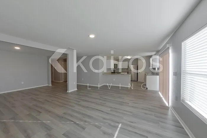 2838 NW 19th Pl — Photo 7