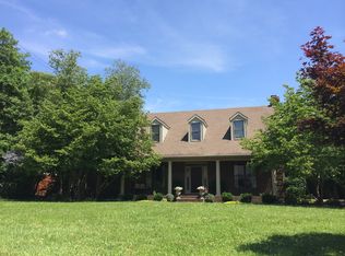 171 W Cedar Dr, Pikeville, KY 41501