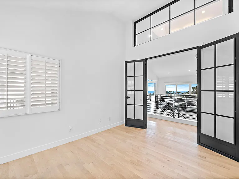25256 Manzanita Dr — Photo 11
