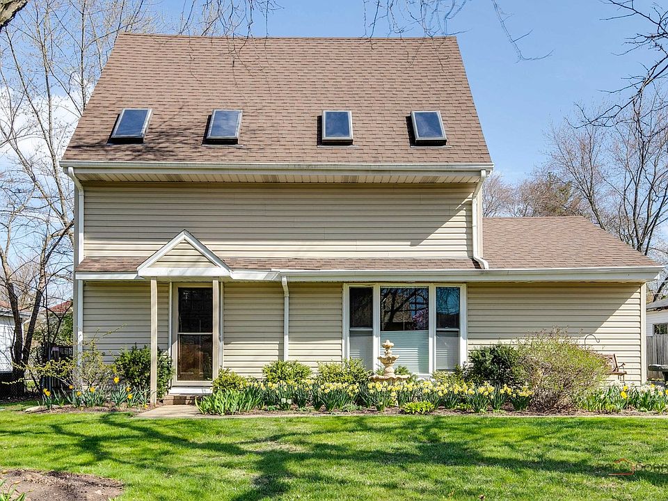 2nd image of 14 Terrace Ln