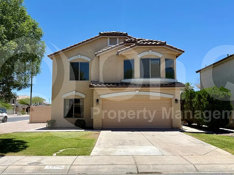 2075 E Appaloosa Rd — Photo 2
