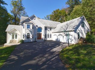 208 Vernet Dr, Hockessin, DE 19707