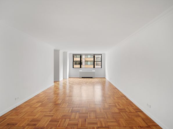 315 W 57th St APT 8K