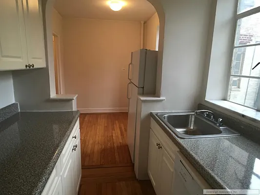 Rented by Sovereign Associates | media 7