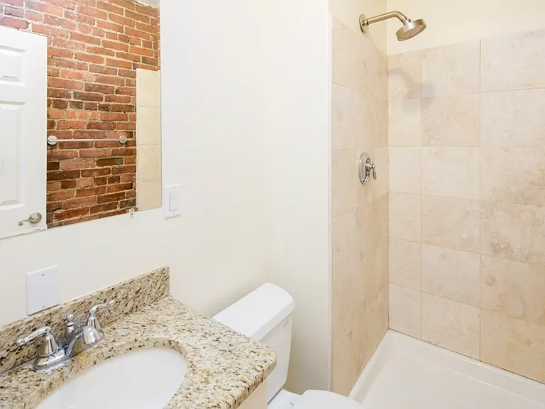 154 Newbury St #2AR — Photo 5