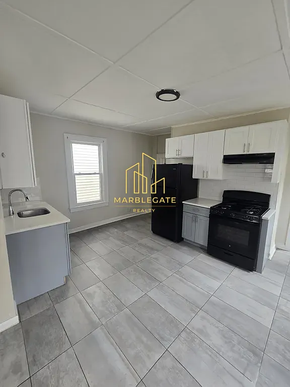 Building Photo - 151 Mill St #2E
