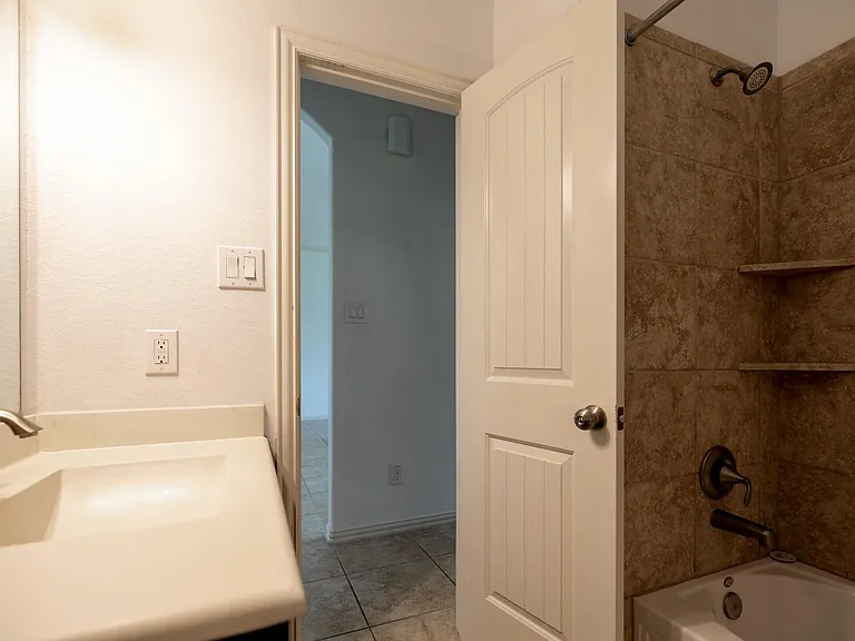 1822 Olive Pine Dr — Photo 31