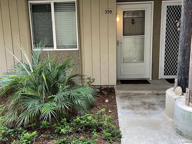 E Surfside Dr — Photo 32
