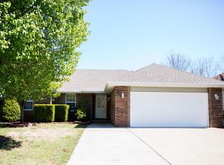 3647 W Dover St, Springfield, MO 65802