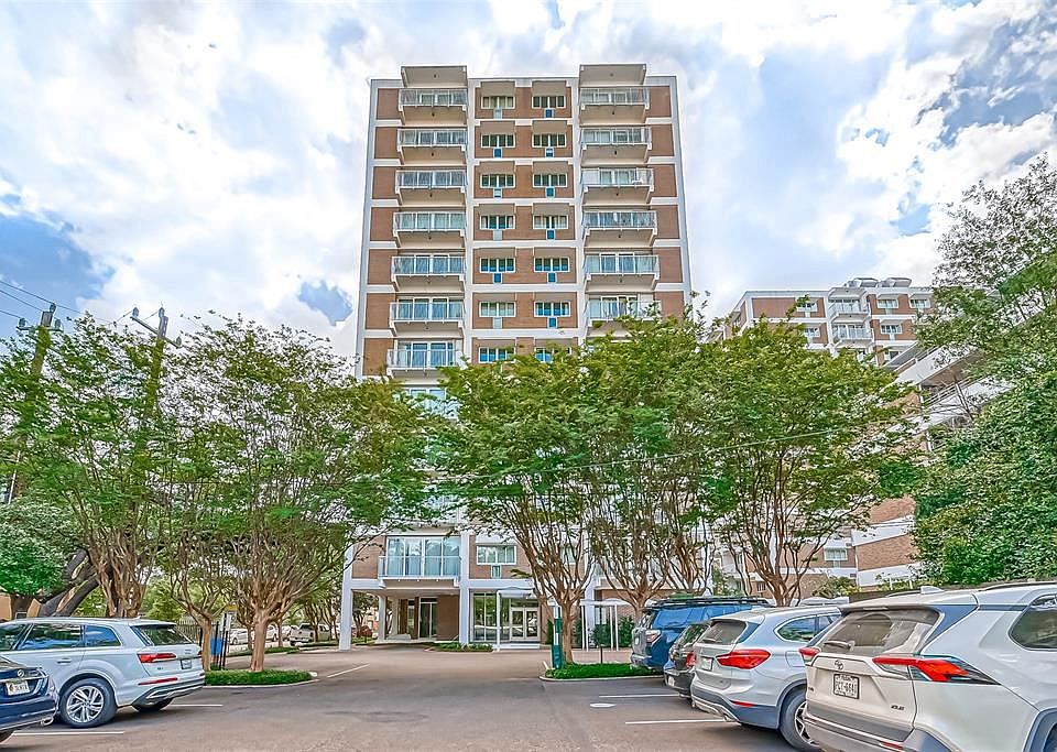 1st image of 3600 Montrose Blvd Unit 304