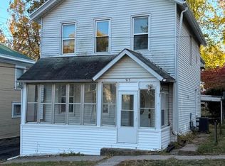 513 Elm St, Burlington, IA 52601