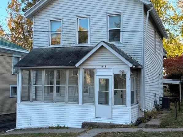 513 Elm St, Burlington, IA 52601