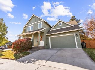 3035 NE Roxy Pl, Bend, OR 97701