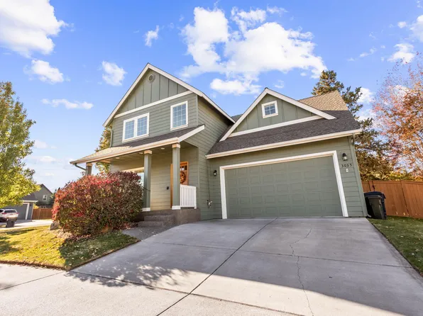 3035 NE Roxy Pl, Bend, OR 97701