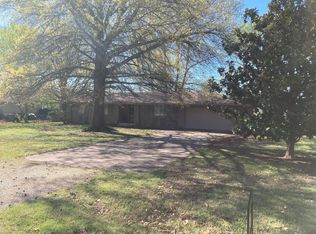 1354 E Sammy Ln, Springfield, MO 65804