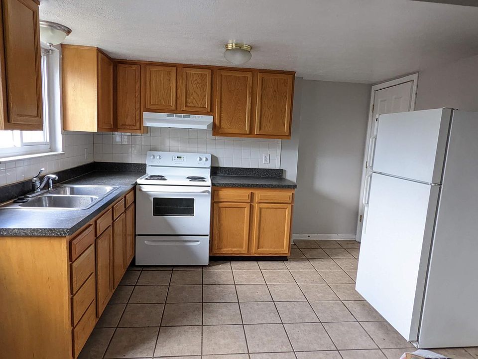 816 Clyde Ave, Cuyahoga Falls, OH 44221 Zillow