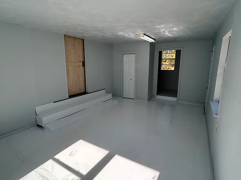 303 Kentucky Ave — Photo 11