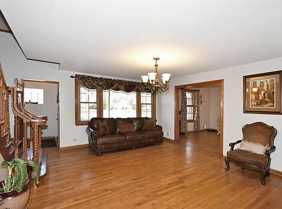 4th image of 11008 S Keeler Ave