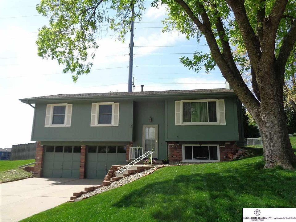 1st image of 9014 Florence Dr