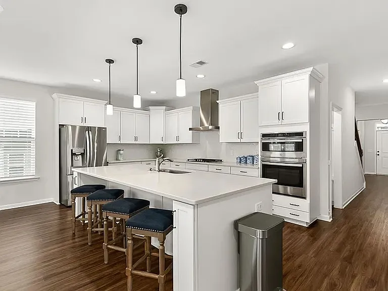 306 Starling Ave — Photo 3