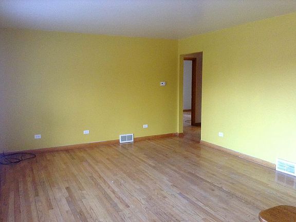 5th image of 16637 Holland Ave