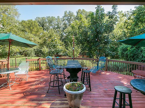 Deck overlooking Green  Belt