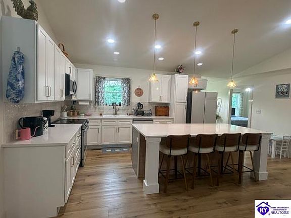 5th image of 75 Frank Dean Ln