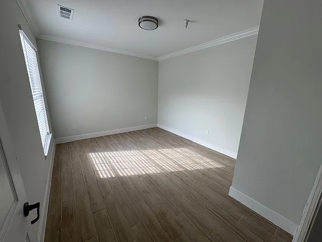 3 bed, 1244 sqft, $1,900 — Photo 3