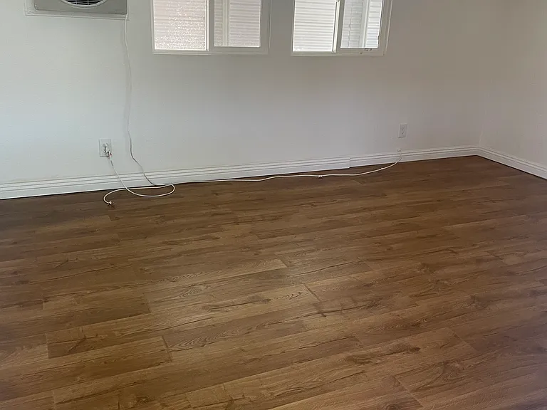 260 N Lyon Ave #95 — Photo 4