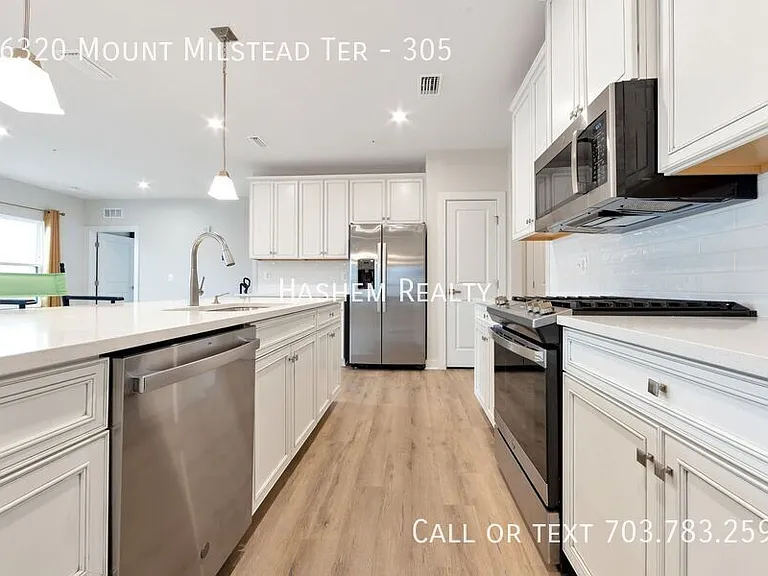 46320 Mount Milstead Ter #305 — Photo 2