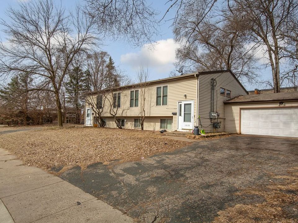 1st image of 3828 W 108th St #3828