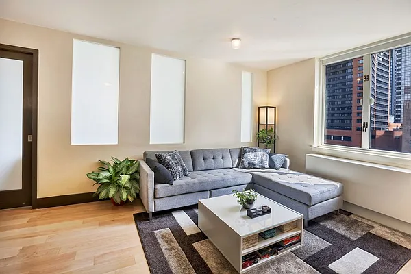 Sold by LG Fairmont Group | media 7
