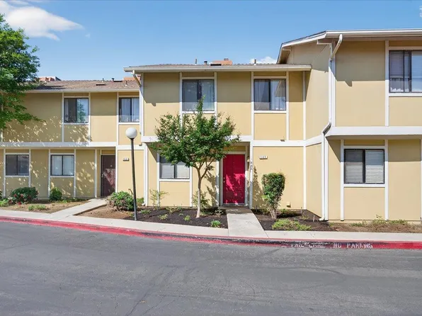 4875 N Backer Ave Unit 143, Fresno, CA 93726