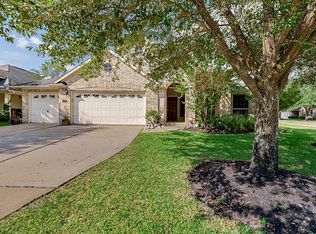 17302 Canyon Knoll Dr, Houston, TX 77095