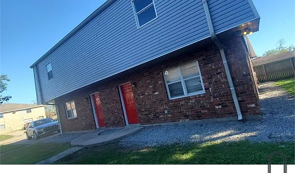 6922 Salem Dr — Photo 2
