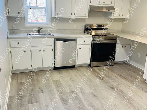 4th image of 213 Alpine Dr Unit B