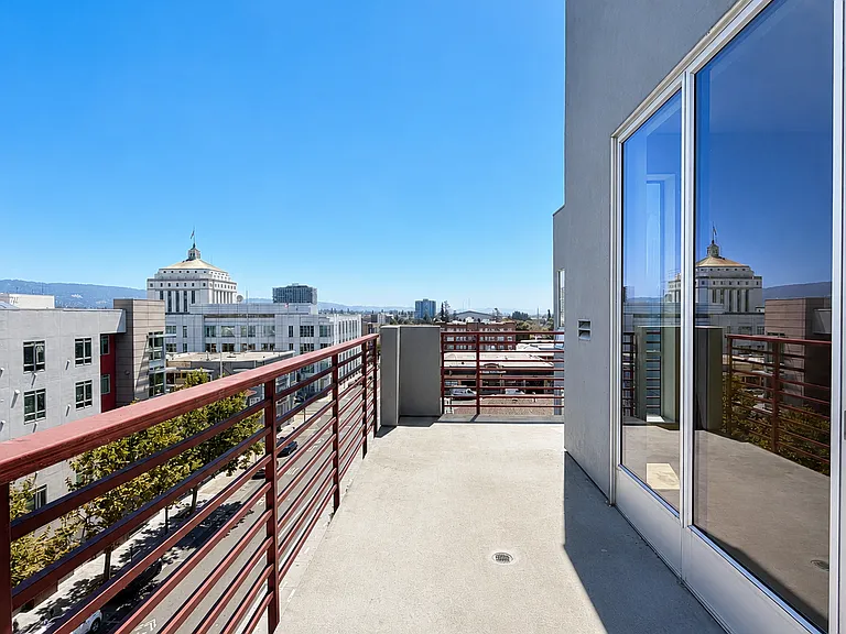 1020 Jackson St #606 — Photo 3
