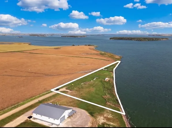 43687 137th St, Webster, SD 57274