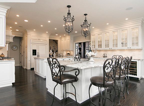 5th image of 5825 Coachman Ct