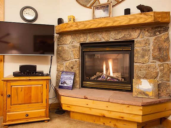 4th image of 2720 Eagleridge Dr #102