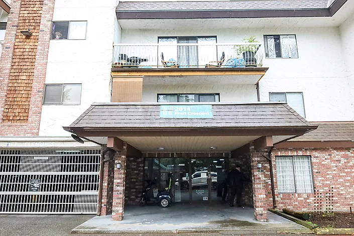 2814 Pratt Cres — Photo 13