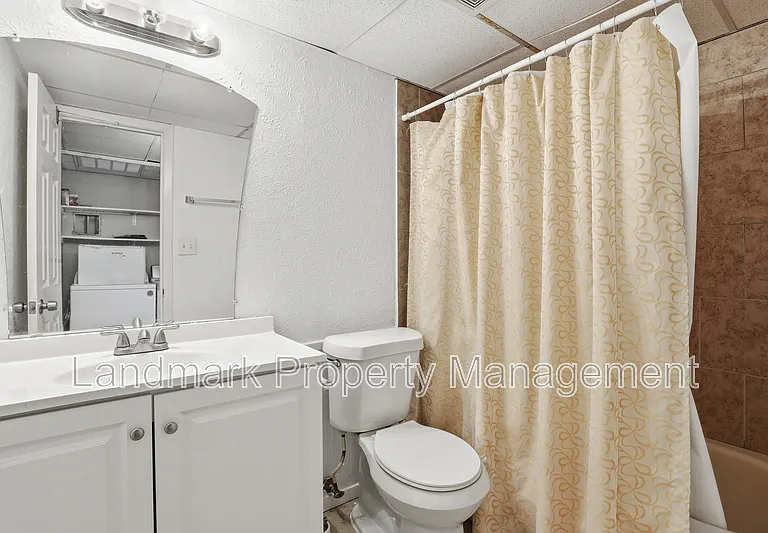 6811 Trail Lake Dr — Photo 18