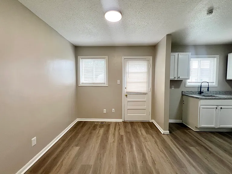Woodview Townhomes — Photo 16