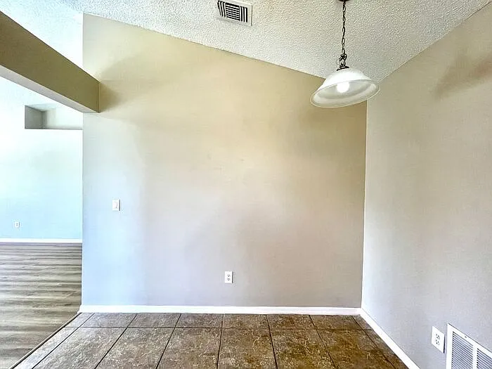 505 Walnut Grove Pl — Photo 22