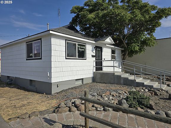 3rd image of 205 SW 3rd St