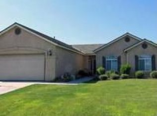 1987 Geary Ave, Sanger, CA 93657