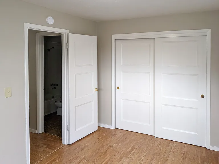 2865 Front St NE #1B — Photo 5