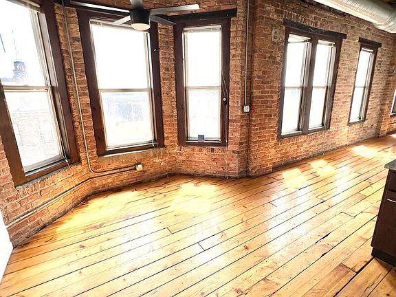4th image of 1924 S Throop St APT 14